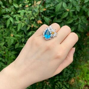 Elegant Blue and Silver Teardrop Ring